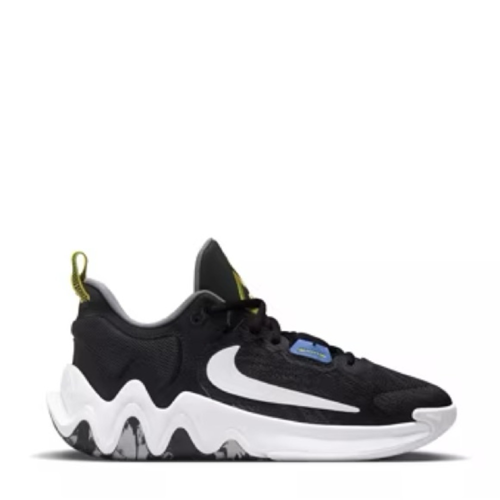 Nike Giannis Immortality 2 Sneaker - Kids' Youth 7/Women 8.5